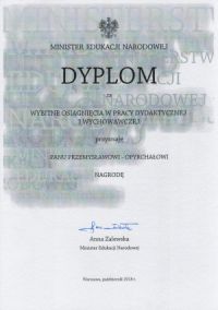 DYPLOM M